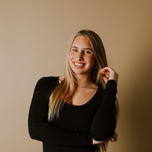 Meet your Posher, Elizabeth